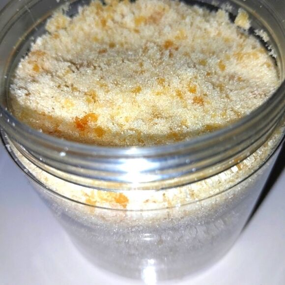 Hand crafted Vanilla Brown sugar emulsified sugar scrub 6oz - Picture 2 of 10